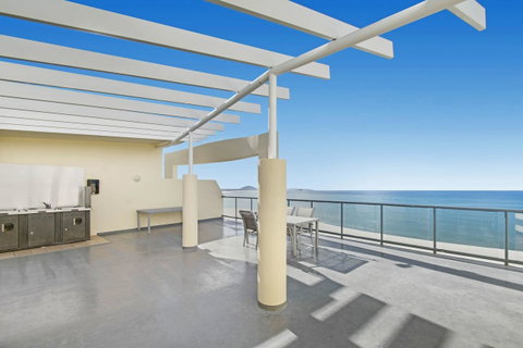 Mantra Mooloolaba Beach - Lightning Ridge Tourism 39