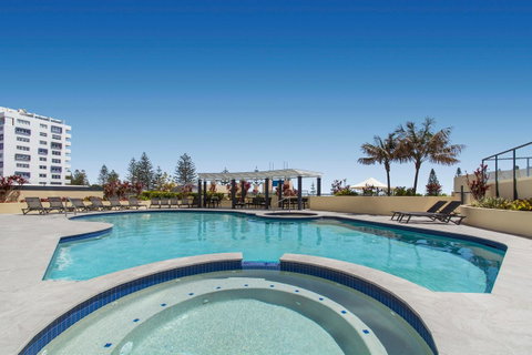 Mantra Mooloolaba Beach - Lightning Ridge Tourism 9