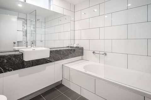 Hotel Grand Chancellor Palm Cove - Lightning Ridge Tourism 9