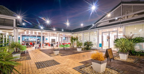 Hotel Grand Chancellor Palm Cove - Lightning Ridge Tourism 41