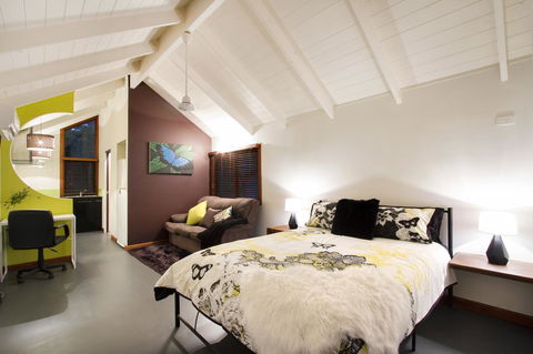 Airlie Beach Eco Cabins - Adults Only - Lightning Ridge Tourism 25