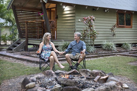 Airlie Beach Eco Cabins - Adults Only - Lightning Ridge Tourism 14