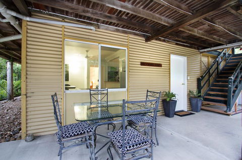 Airlie Beach Eco Cabins - Adults Only - Lightning Ridge Tourism 43