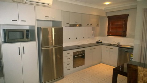 Blue Lagoon Resort - Lightning Ridge Tourism 28