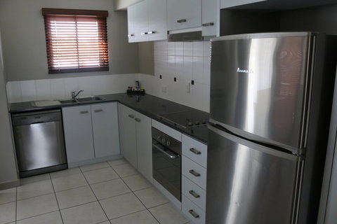 Blue Lagoon Resort - Lightning Ridge Tourism 32