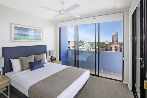 Direct Collective - Sea Breeze Mooloolaba - Lightning Ridge Tourism 3