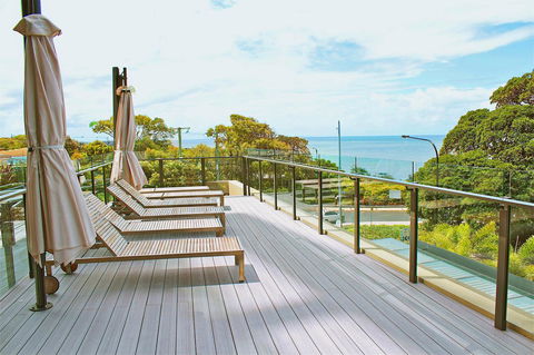 Oaks Redcliffe Mon Komo Suites - Lightning Ridge Tourism 12