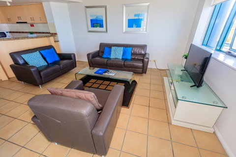Grand Palais Boolarong Beachside Apartments - Lightning Ridge Tourism 21