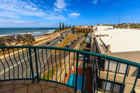 Grand Palais Boolarong Beachside Apartments - Lightning Ridge Tourism 23