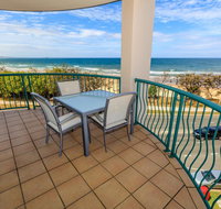 Grand Palais Beachside Resort - Lightning Ridge Tourism