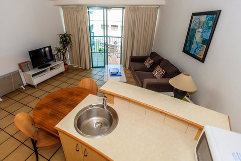 Grand Palais Boolarong Beachside Apartments - Lightning Ridge Tourism 10