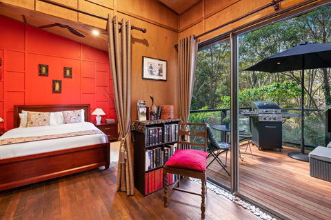 Noosa Hinterland Retreat - Lightning Ridge Tourism 0