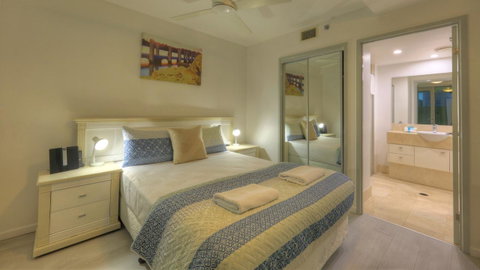 Cilento Mooloolaba - Lightning Ridge Tourism 25