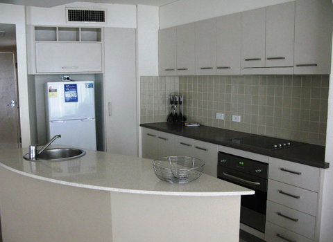 Cilento Mooloolaba - Lightning Ridge Tourism 44