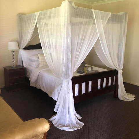 The Bearded Dragon Boutique Hotel - Lightning Ridge Tourism 1
