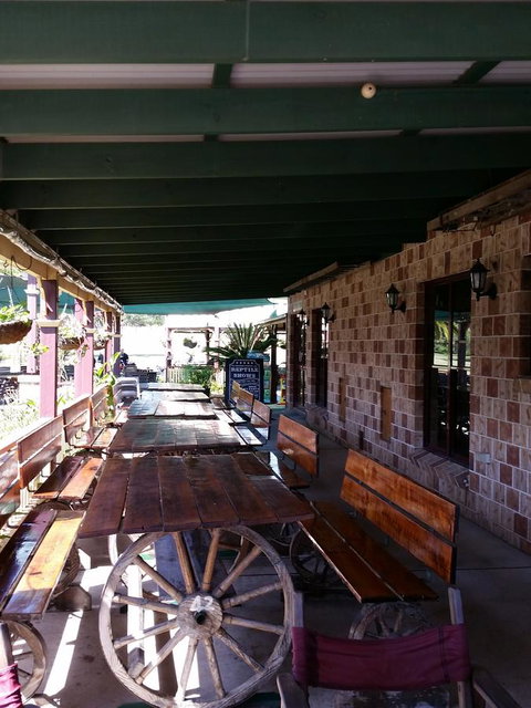 The Bearded Dragon Boutique Hotel - Lightning Ridge Tourism 37