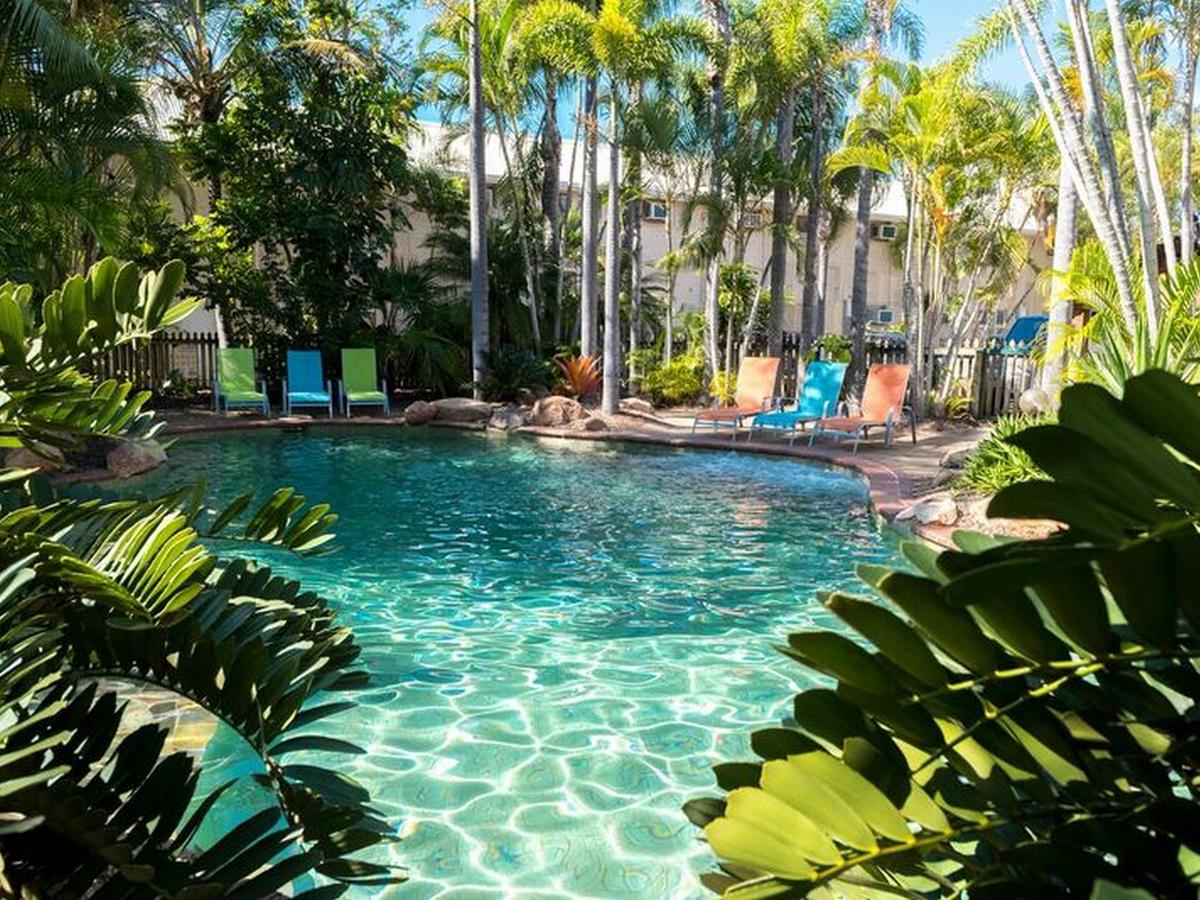 Kingfisher Bay Resort ACT Lightning Ridge Tourism