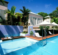 The Pavilions - Lightning Ridge Tourism