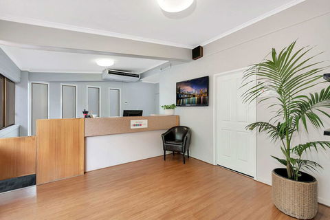 Econo Lodge Toowoomba Motel & Events Centre - Lightning Ridge Tourism 18