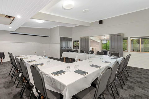 Econo Lodge Toowoomba Motel & Events Centre - Lightning Ridge Tourism 9