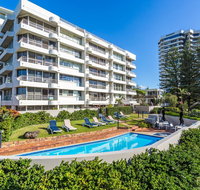 Surfers Chalet - Lightning Ridge Tourism