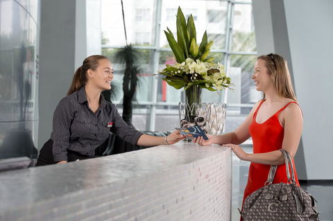Q1 Resort & Spa - Official - Lightning Ridge Tourism 32
