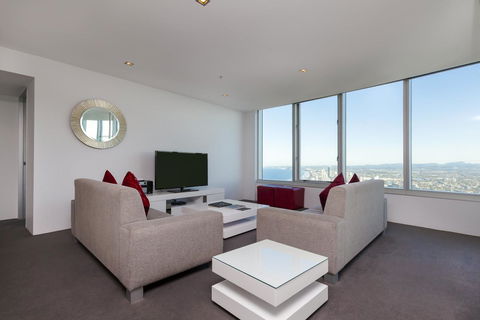 Q1 Resort & Spa - Official - Lightning Ridge Tourism 43