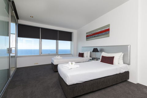 Q1 Resort & Spa - Official - Lightning Ridge Tourism 8