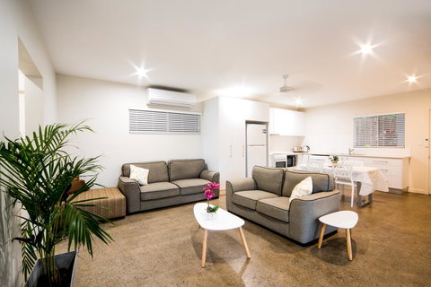 Whitsunday Luxury Homes - Lightning Ridge Tourism 30