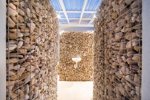 Whitsunday Luxury Homes - Lightning Ridge Tourism 9