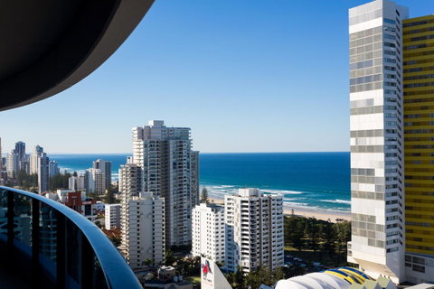 Oracle Resort Broadbeach - Gclr - Lightning Ridge Tourism 41