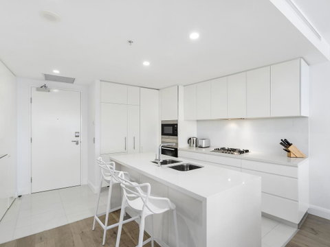 Oracle Resort Broadbeach - Gclr - Lightning Ridge Tourism 14