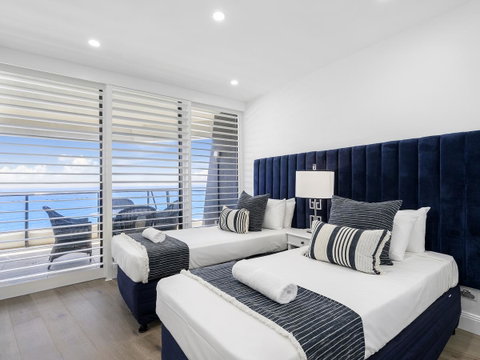 Oracle Resort Broadbeach - Gclr - Lightning Ridge Tourism 16