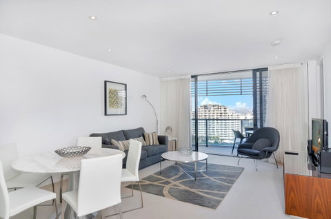 Oracle Resort Broadbeach - Gclr - Lightning Ridge Tourism 39