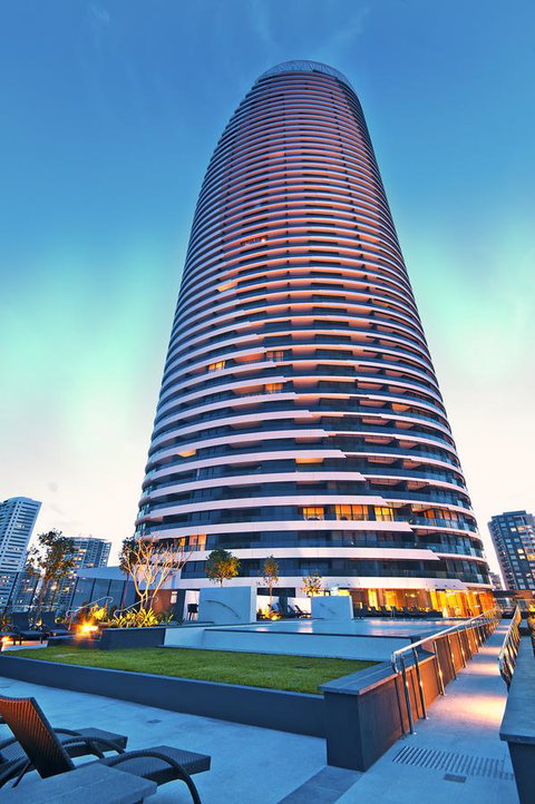 Oracle Resort Broadbeach - Gclr - Lightning Ridge Tourism 0