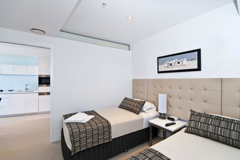 Oracle Resort Broadbeach - Gclr - Lightning Ridge Tourism 6