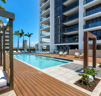 Qube Broadbeach - Lightning Ridge Tourism