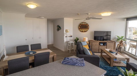 Mandolin Beachfront Resort - Lightning Ridge Tourism 15