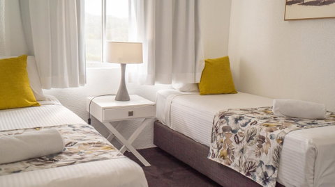 Mandolin Beachfront Resort - Lightning Ridge Tourism 33
