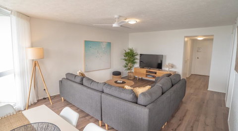 Mandolin Beachfront Resort - Lightning Ridge Tourism 21