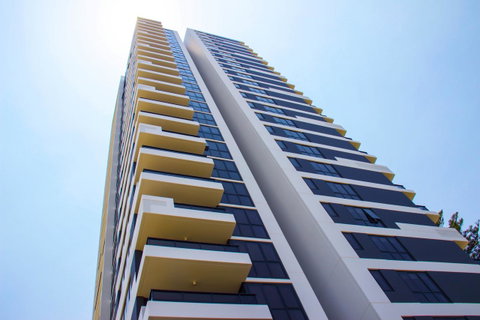 Synergy Broadbeach - Official - Lightning Ridge Tourism 17