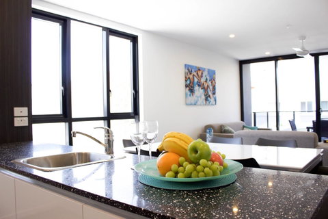 Synergy Broadbeach - Official - Lightning Ridge Tourism 26