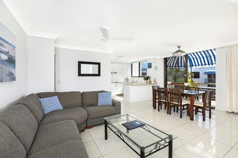 Headland Tropicana Resort - Lightning Ridge Tourism 9