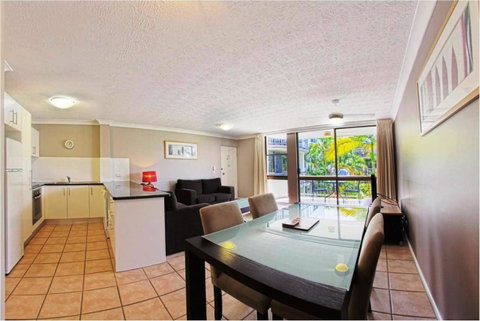 Headland Tropicana Resort - Lightning Ridge Tourism 28