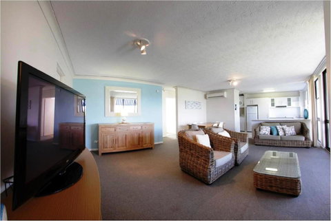 Headland Tropicana Resort - Lightning Ridge Tourism 31