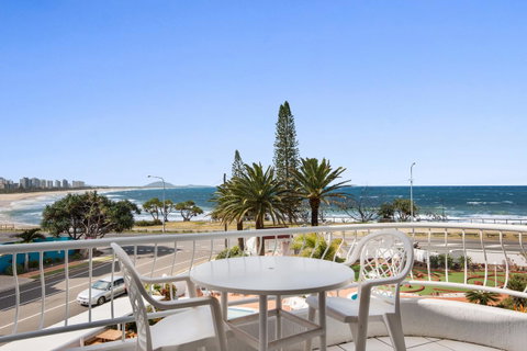 Alexandria Apartments - Lightning Ridge Tourism 36