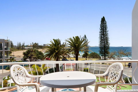 Alexandria Apartments - Lightning Ridge Tourism 16