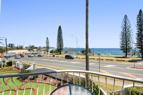 Alexandria Apartments - Lightning Ridge Tourism 41