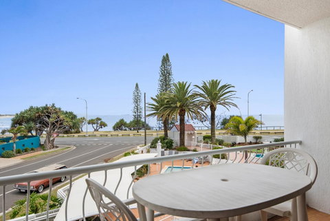 Alexandria Apartments - Lightning Ridge Tourism 35