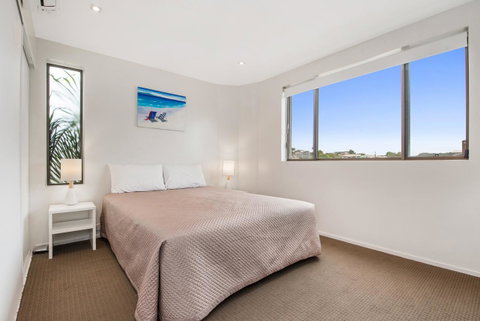 Alexandria Apartments - Lightning Ridge Tourism 22
